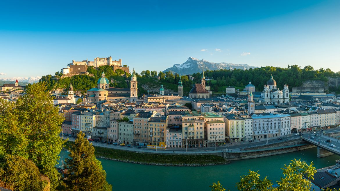 Blick vom Kapuzinerberg auf die Altstadt mit Festung Hohensalzburg