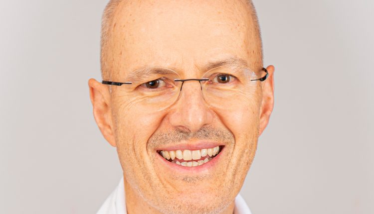 Prim. Univ. Doz. Dr. med. Bertram Hölzl